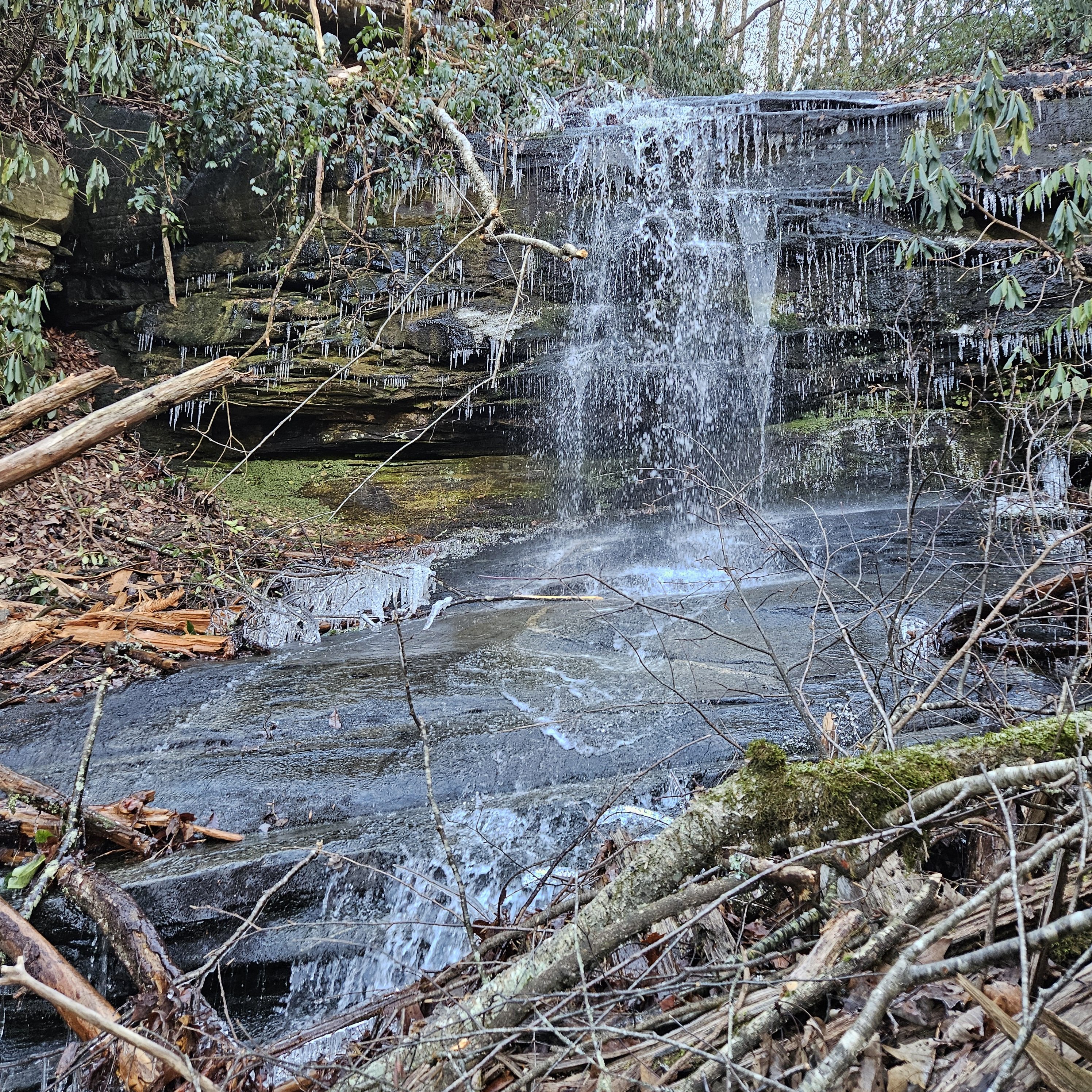 1018 – Diamond Falls – HikingWNC